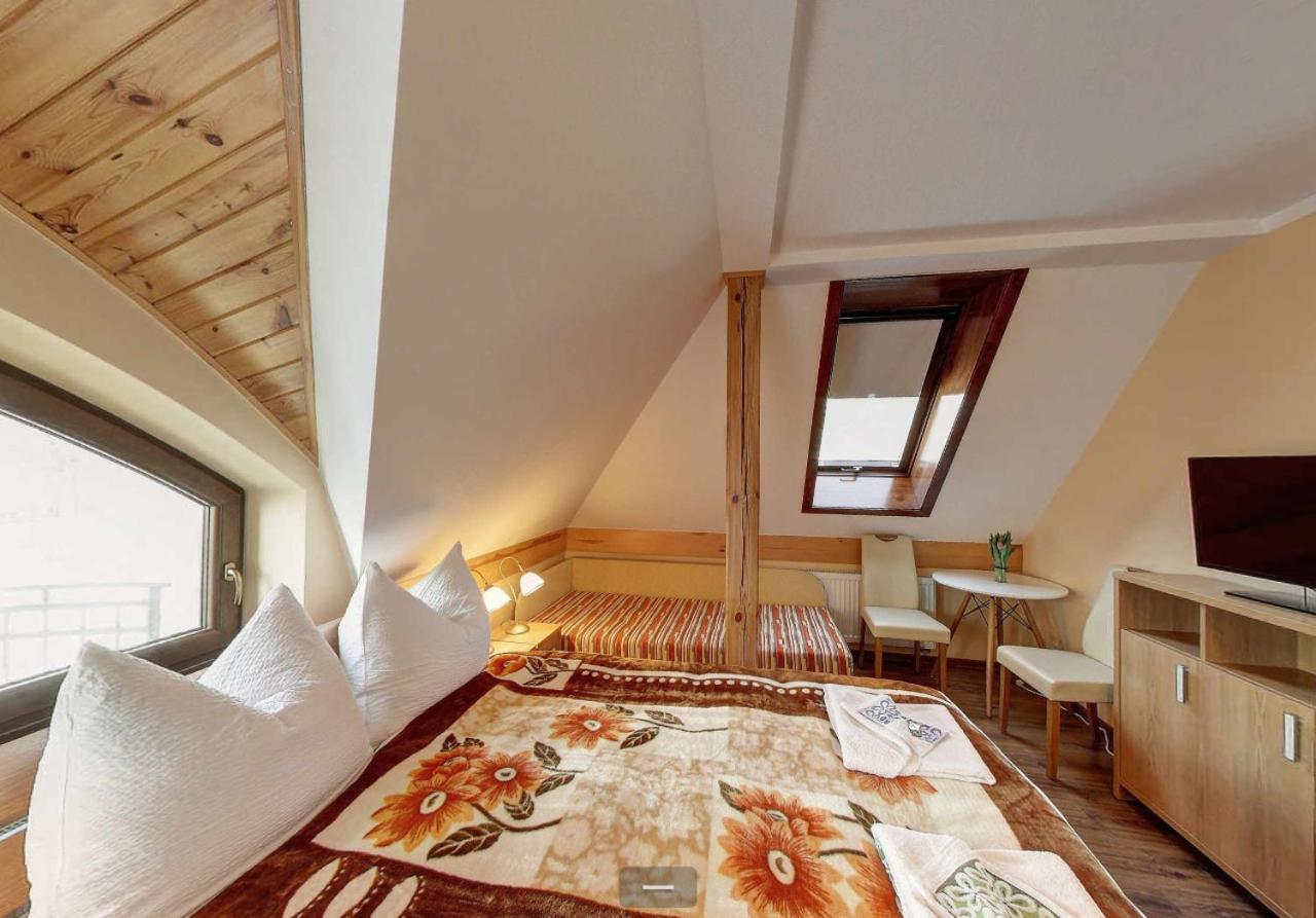 Villa Jura Pokoje Goscinne Zarki Exteriör bild